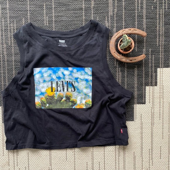 Levi's Tops - Levi’s Cropped Graphic Tank